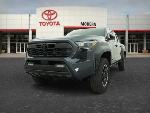 New 2026 Toyota Tacoma TRD Off-Road AWD/4WD image 19