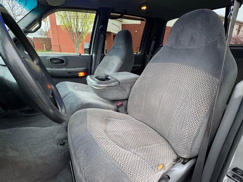 Used 2001 Ford F150 4x4 SuperCrew image 11