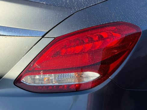 Used 2018 Mercedes-Benz C 300 image 13