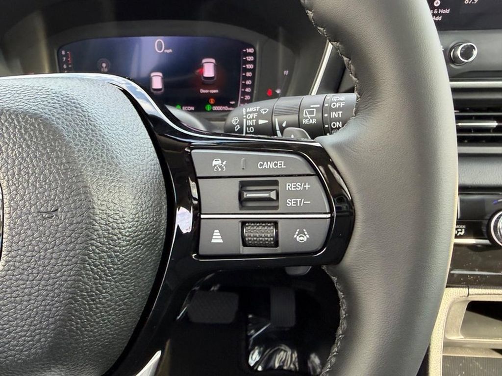 New 2026 Honda Pilot Touring image 16