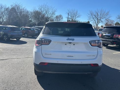 Used 2024 Jeep Compass Limited image 19