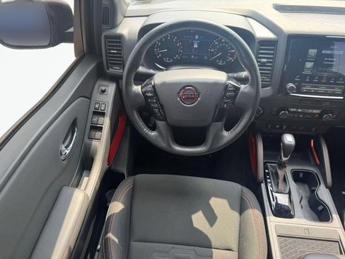 Used 2022 Nissan Frontier PRO-4X AWD/4WD image 16