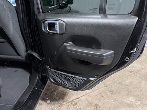 Used 2023 Jeep Wrangler Sport S image 15