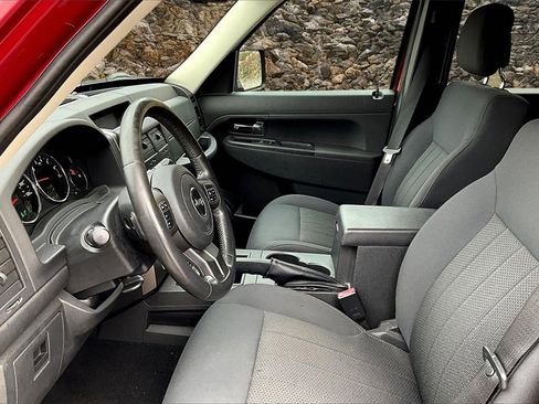 Used 2012 Jeep Liberty Sport w/ Popular Equipment Group image 21