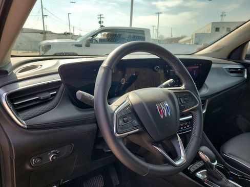 Certified 2025 Buick Encore GX Avenir w/ Avenir Convenience Package AWD/4WD image 19