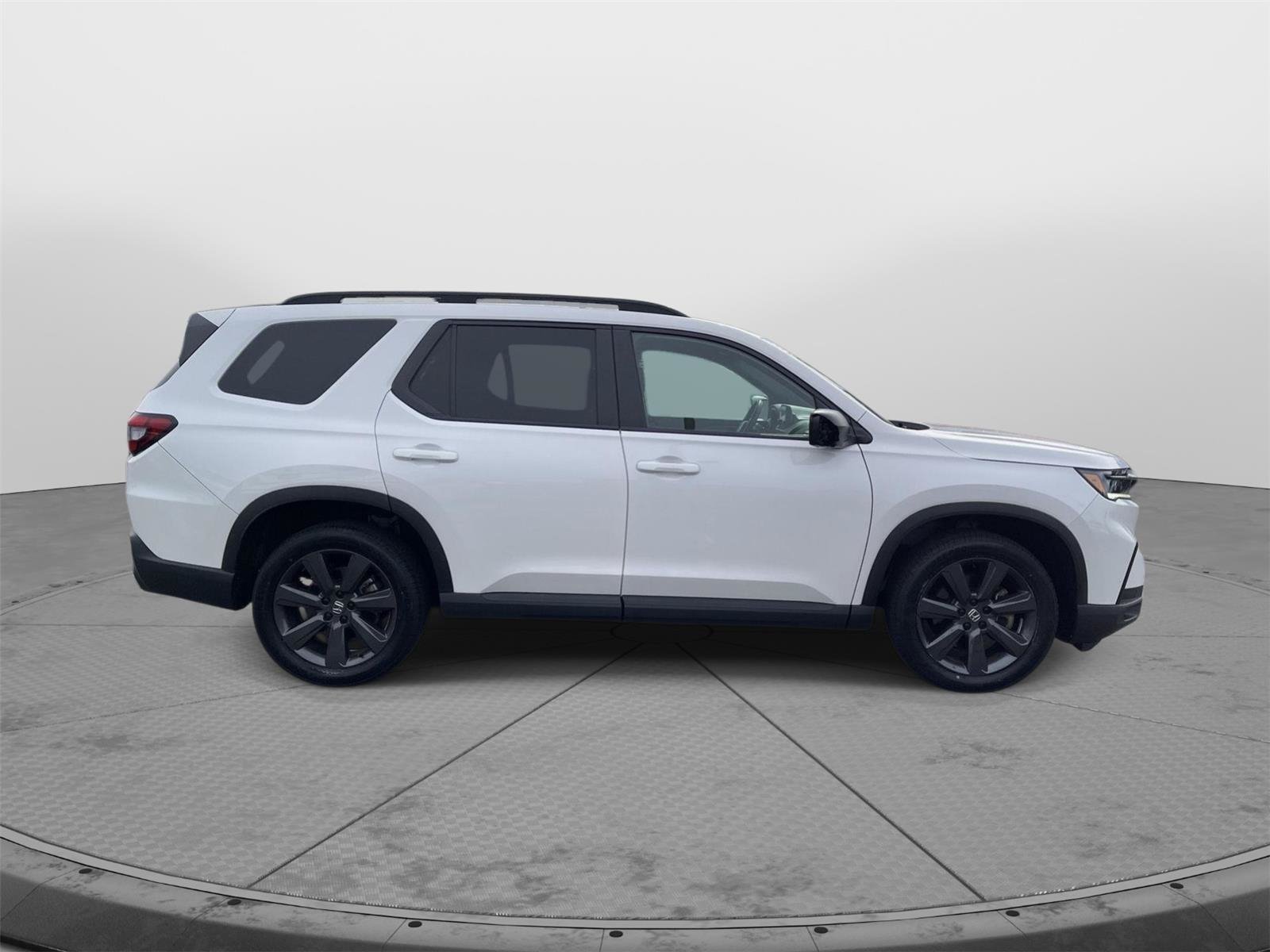 Used 2023 Honda Pilot Sport image 22