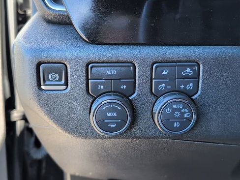 Certified 2022 Chevrolet Silverado 1500 LTZ image 17