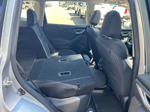 Used 2019 Subaru Forester Premium AWD/4WD image 21