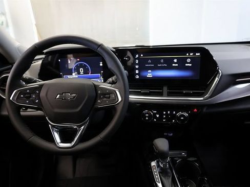 New 2026 Chevrolet Trax ACTIV w/ Driver Confidence Package FWD image 10