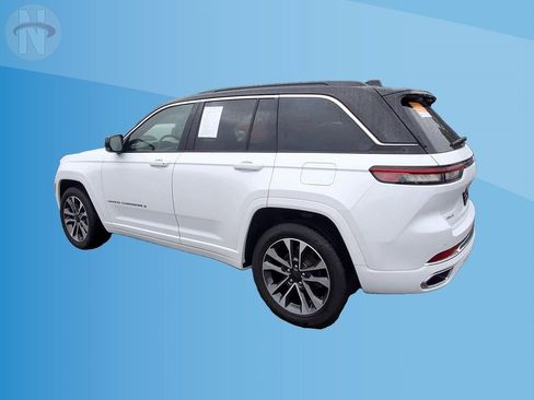 Certified 2024 Jeep Grand Cherokee Overland AWD/4WD image 6