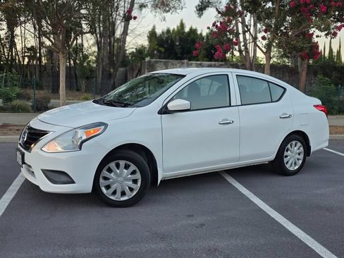 Used 2016 Nissan Versa S FWD image 31