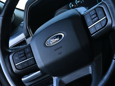 Used 2022 Ford F150 Lariat w/ Equipment Group 502A High image 25