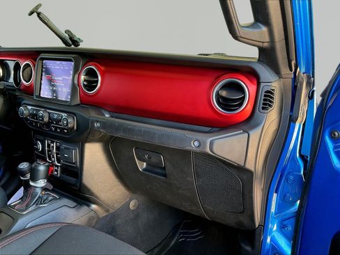 Used 2021 Jeep Gladiator Rubicon AWD/4WD image 27