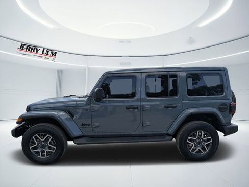 New 2026 Jeep Wrangler Unlimited Sahara AWD/4WD image 6