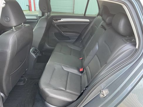 Used 2015 Volkswagen Golf S FWD image 13