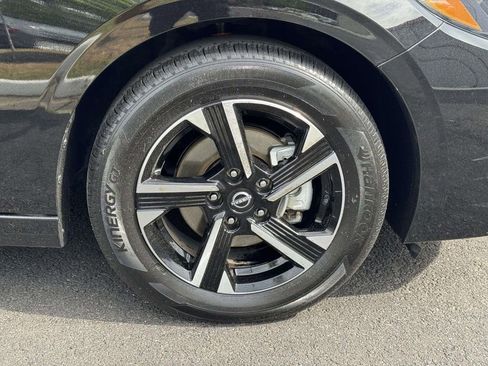 Used 2025 Nissan Sentra SV FWD image 26