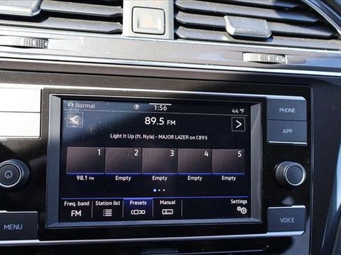 Used 2023 Volkswagen Tiguan S image 12