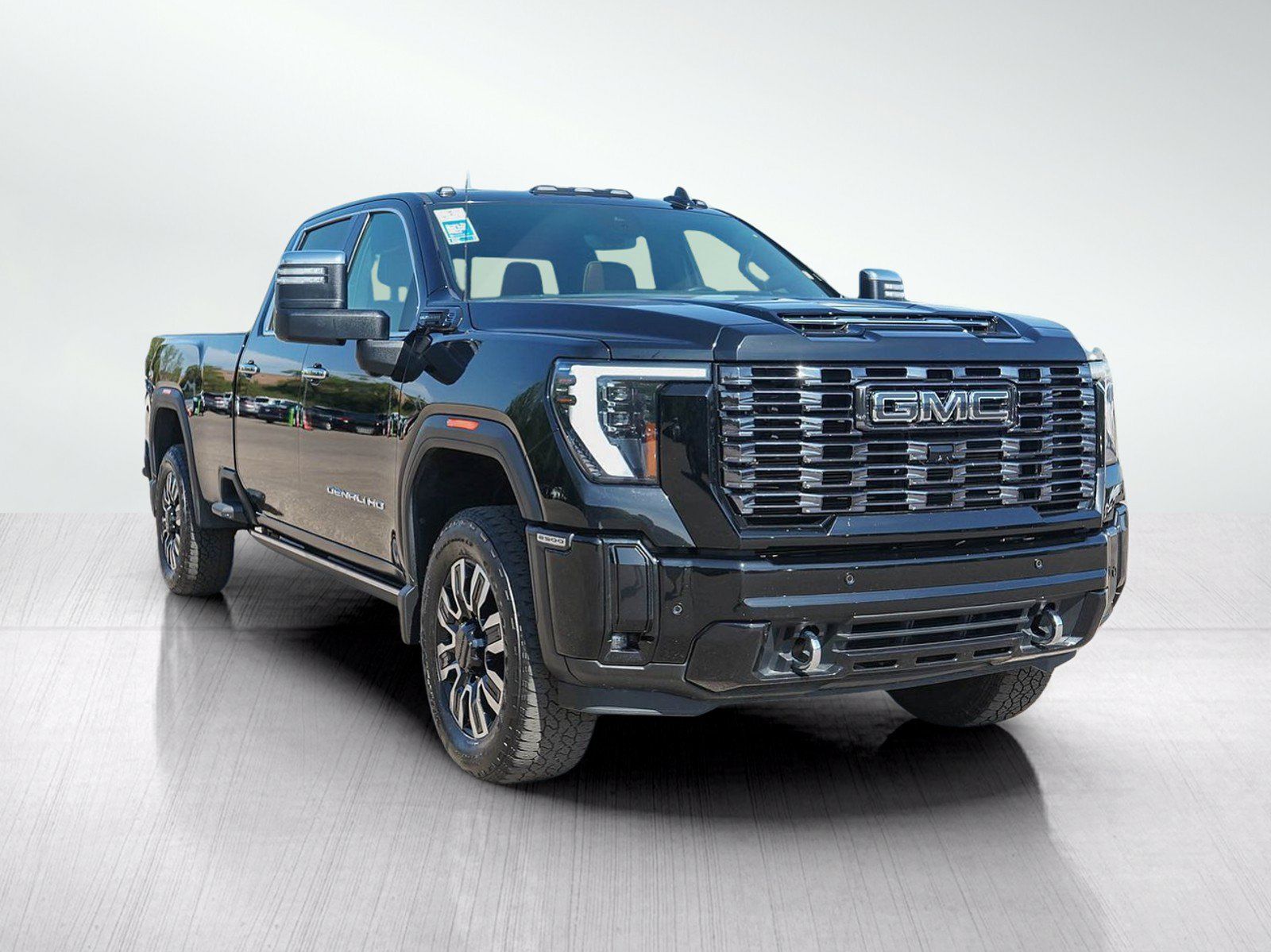 Used 2025 GMC Sierra 2500 Denali Ultimate AWD/4WD image 7