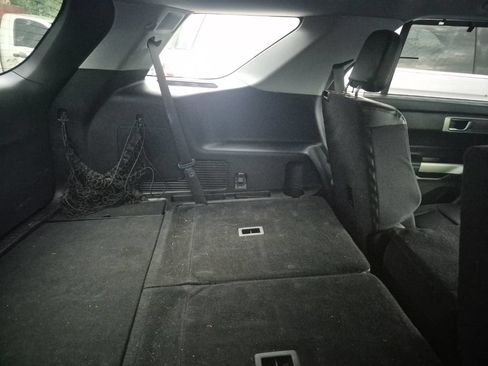 Used 2022 Ford Explorer Limited w/ Equipment Group 301A RWD image 24
