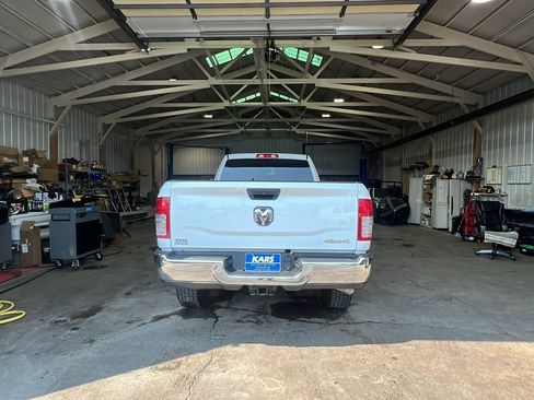 Used 2021 RAM 2500 Tradesman w/ Chrome Appearance Group AWD/4WD image 5
