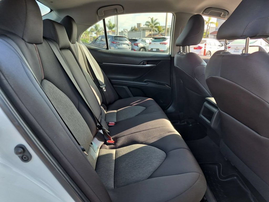 Used 2019 Toyota Camry LE FWD image 27