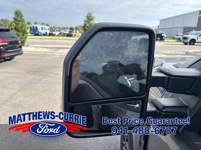 New 2026 Ford F250 Platinum w/ FX4 Off-Road Package AWD/4WD image 8