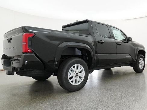 Used 2026 Toyota Tacoma SR5 RWD image 28