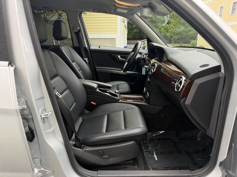 Used 2013 Mercedes-Benz GLK 350 4MATIC image 17