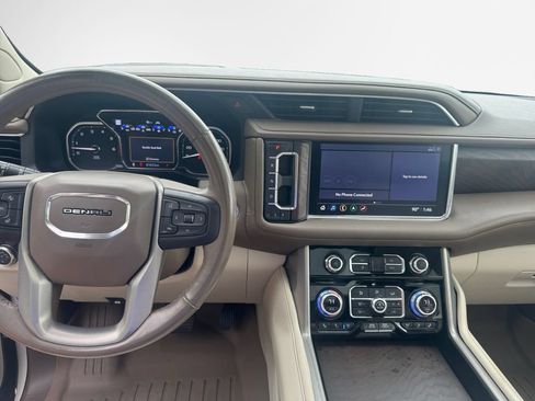 Used 2021 GMC Yukon Denali w/ Denali Premium Package AWD/4WD image 22