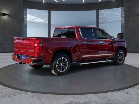 Certified 2024 Chevrolet Silverado 1500 High Country w/ Technology Package AWD/4WD image 6