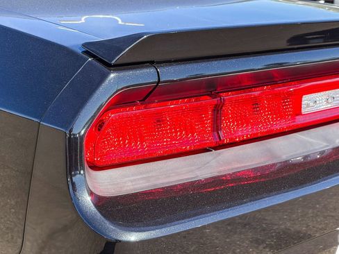 Used 2010 Dodge Challenger R/T w/ Sound Group image 8