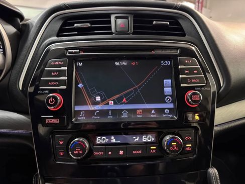 Used 2018 Nissan Maxima 3.5 SL image 22