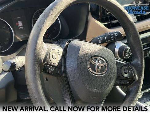 Used 2019 Toyota RAV4 XLE w/ Carpet Mat Package FWD image 14