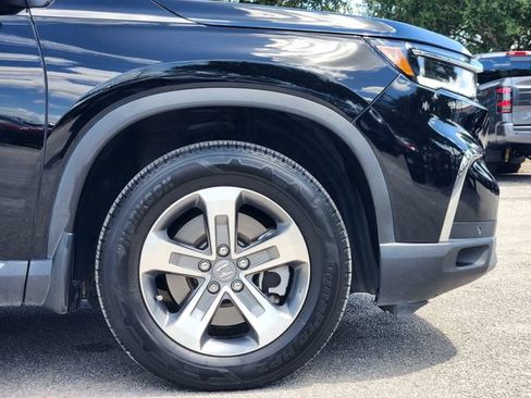 Used 2024 Honda Pilot EX-L image 9