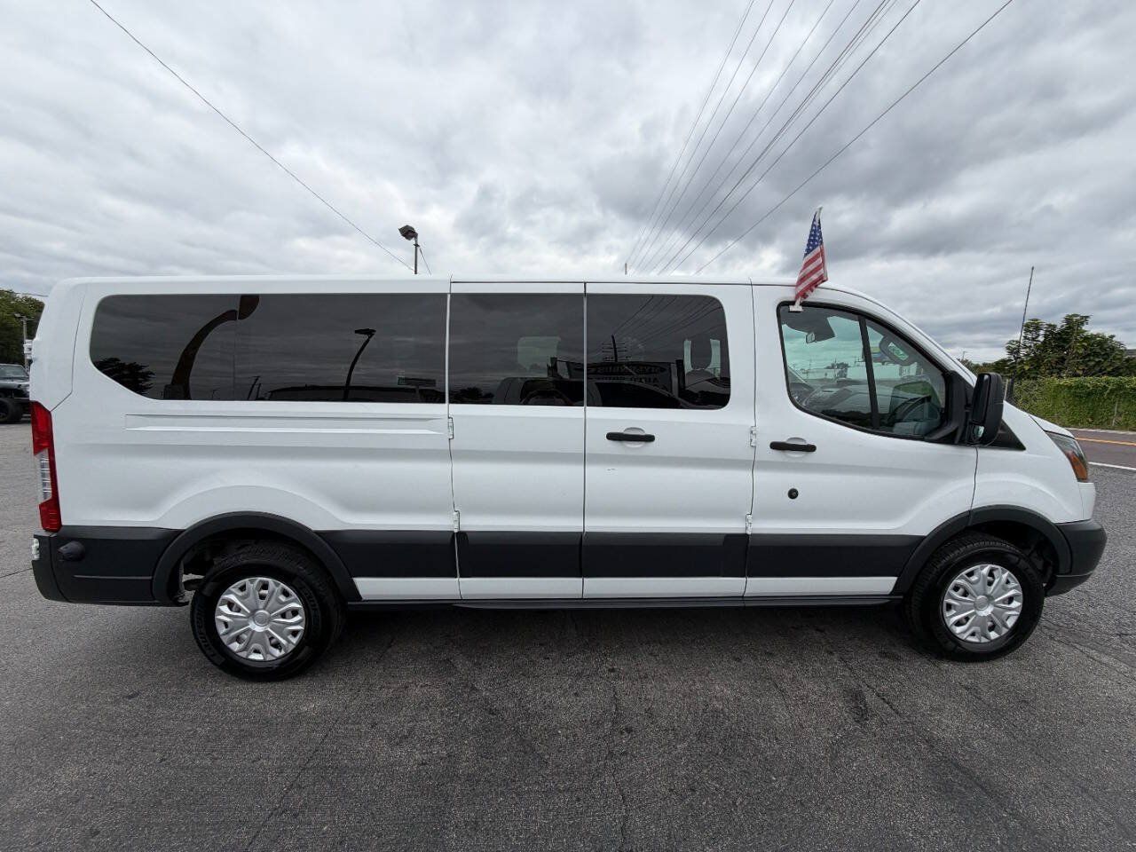 Used 2018 Ford Transit 350 XL RWD image 5