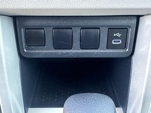 Used 2024 Toyota Corolla Cross L FWD image 29