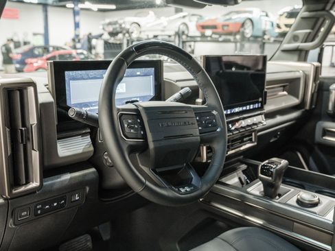 Used 2024 GMC Hummer EV 3X w/ Omega Edition image 11