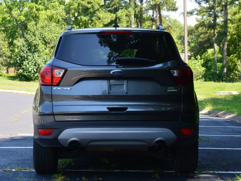 Used 2019 Ford Escape SEL image 6