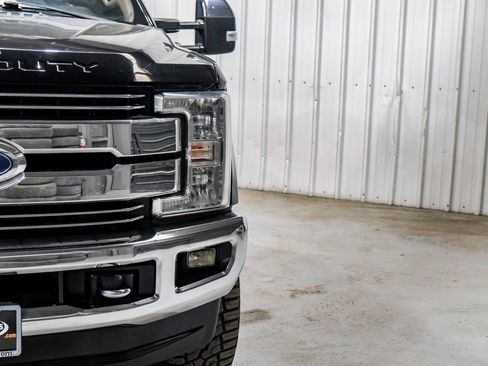 Used 2017 Ford F350 Lariat w/ Lariat Ultimate Package AWD/4WD image 50