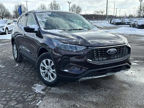 Certified 2023 Ford Escape Active image 2