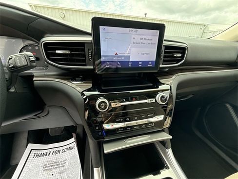 Used 2023 Ford Explorer Limited image 46