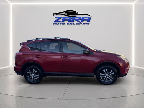 Used 2017 Toyota RAV4 LE w/ Carpet Mat Package image 7