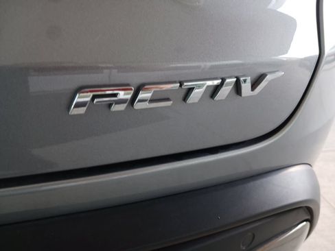 Used 2025 Chevrolet Trax ACTIV w/ Driver Confidence Package FWD image 27