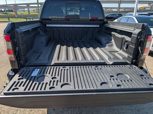 Certified 2024 Nissan Frontier SV w/ SV Convenience Package AWD/4WD image 27