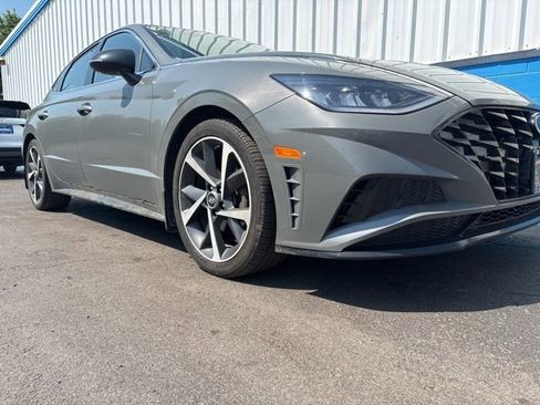 Used 2022 Hyundai Sonata SEL Plus FWD image 2