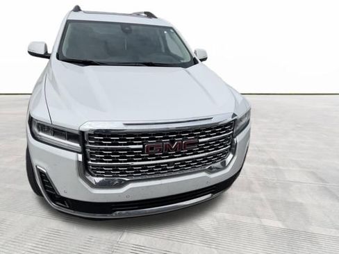 Used 2023 GMC Acadia Denali w/ Denali Ultimate Package image 3