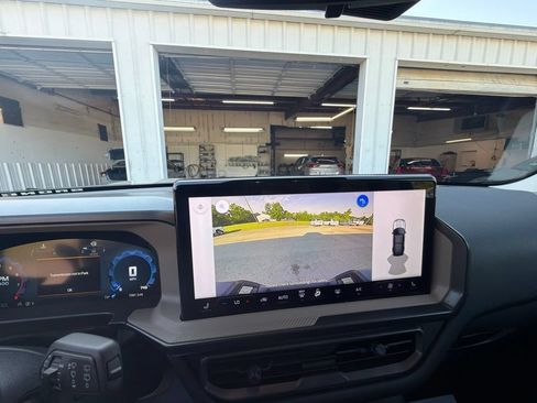 Used 2025 Ford Bronco Sport Big Bend w/ Convenience Package AWD/4WD image 13