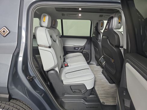 Used 2024 Rivian R1S Adventure AWD/4WD image 23