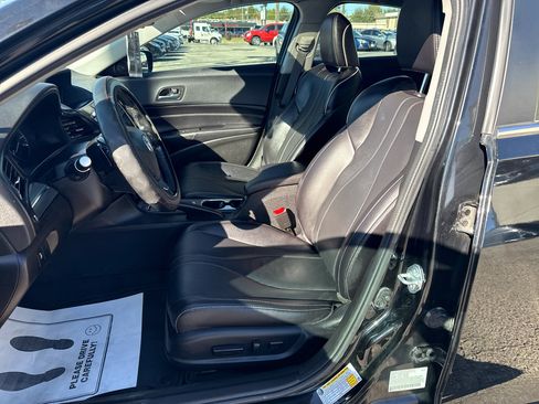 Used 2022 Acura ILX w/ Premium Package image 9