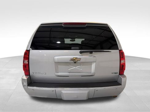Used 2010 Chevrolet Tahoe LTZ image 7